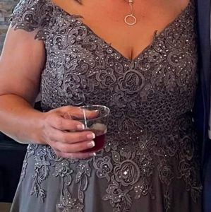 Gorgeous Mother of Groom/Bride Dress